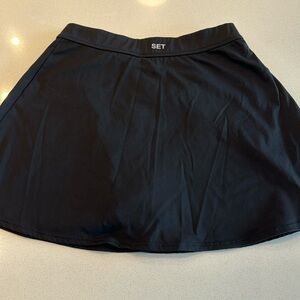 Set active skirt size small